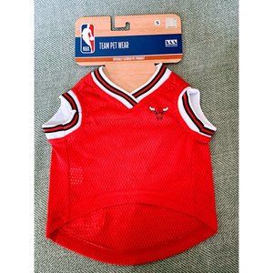 Chicago bulls nba team pet ware size small